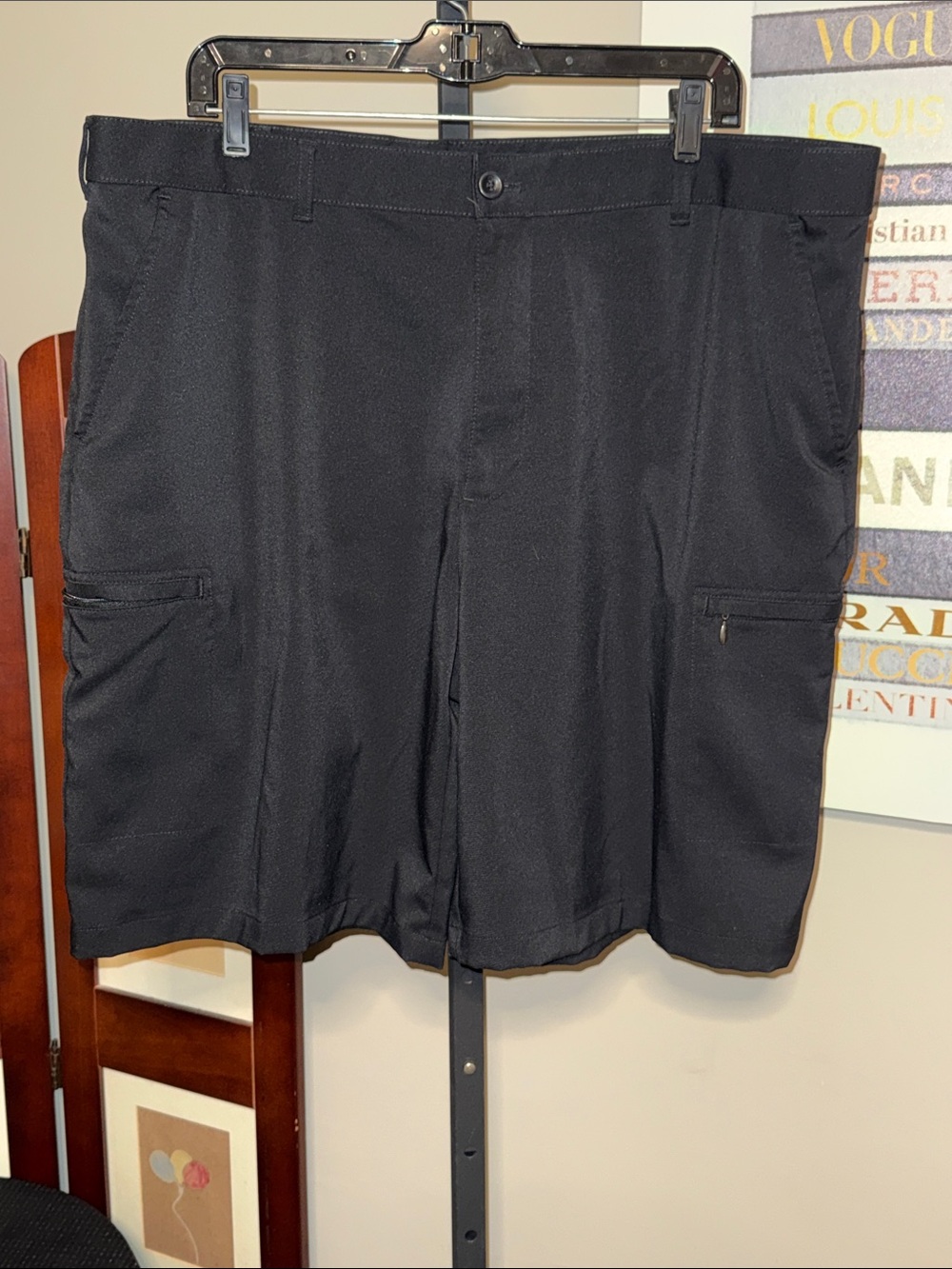 Men'sIzod Golf  black  Cargo Shorts